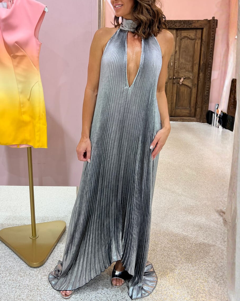 Backless Pleated V-neck Maxi Dress