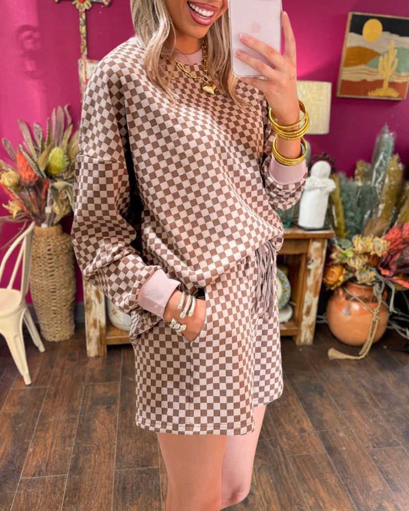 Checkerboard Pullover Set