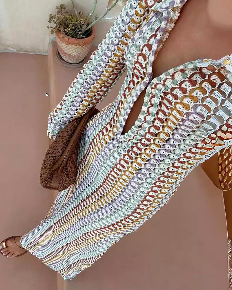 Slim Wave V-Neck Maxi Dress