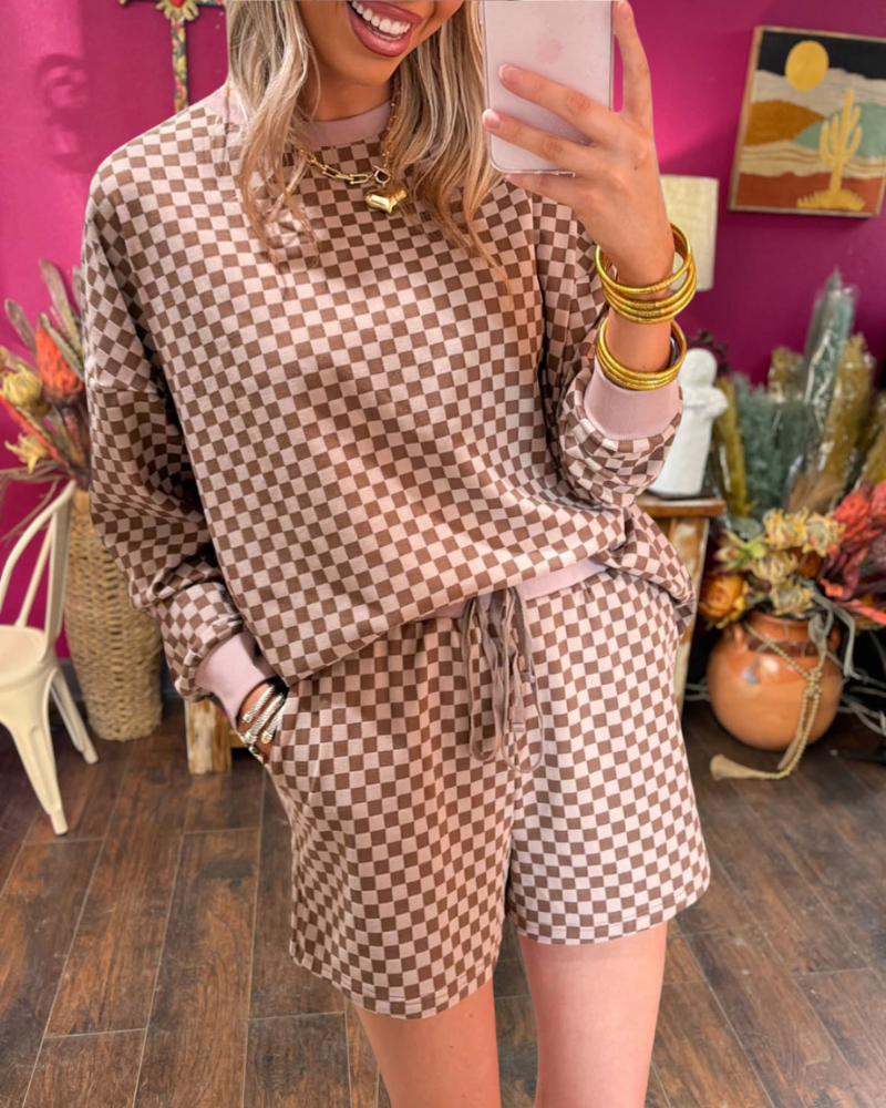 Checkerboard Pullover Set