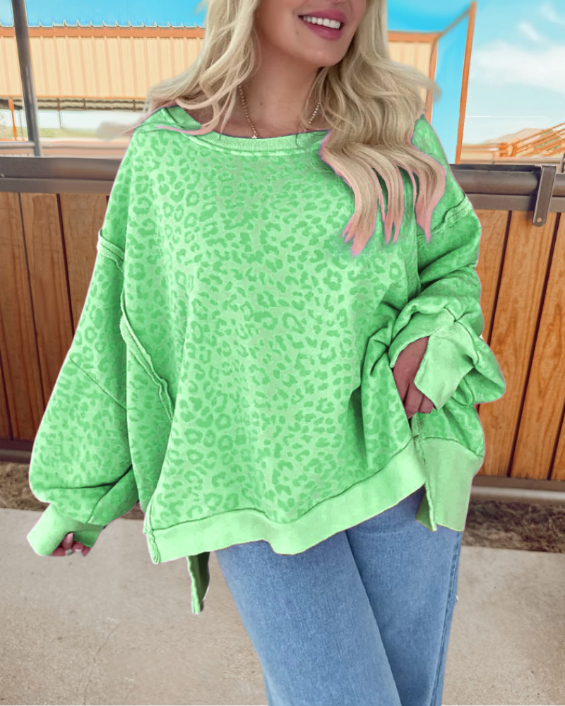 Oversized Stylish Leopard Sweatshirt