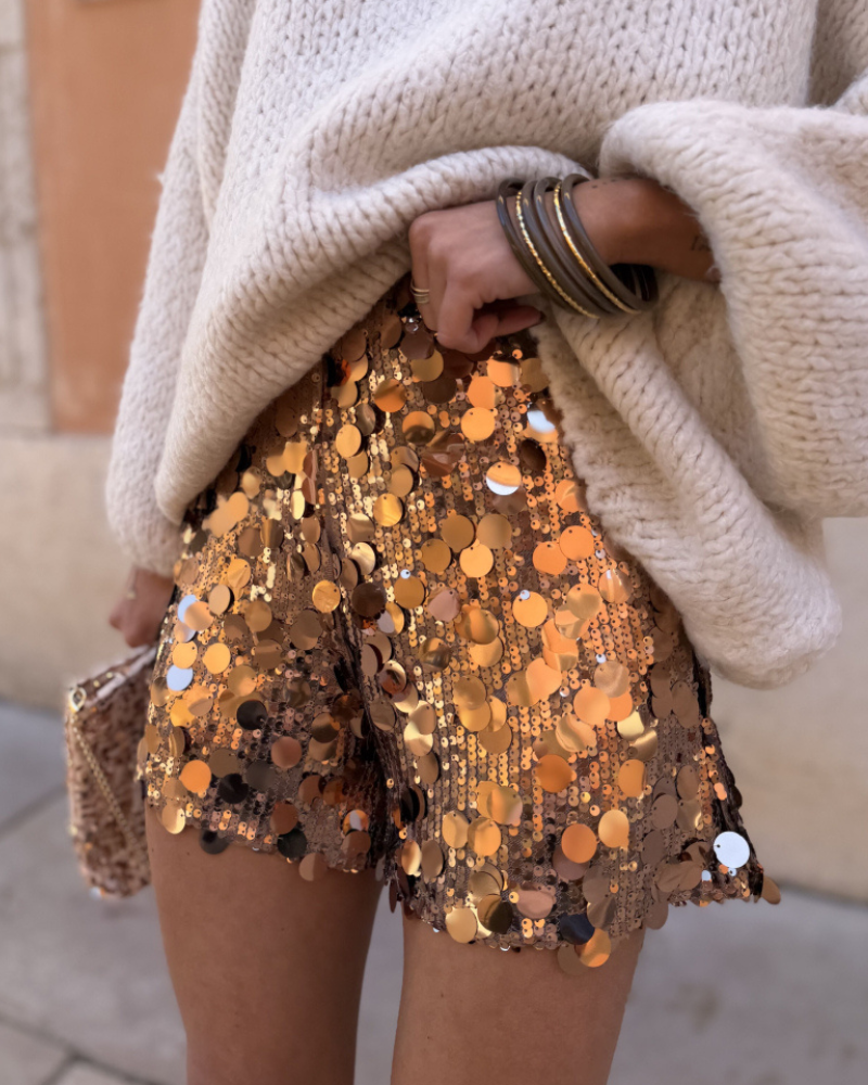 Edgy Sequined Short Pants