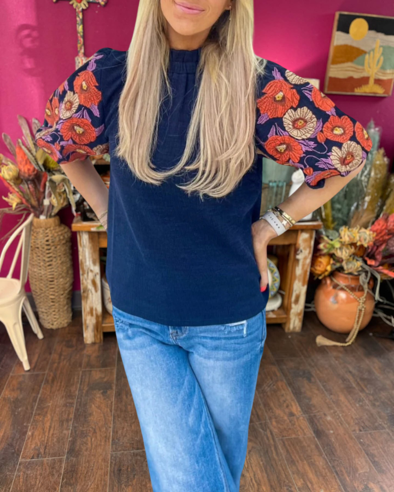 Embroidered Puff Sleeve Top