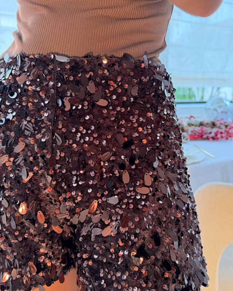 Unique Sequined Short Pants